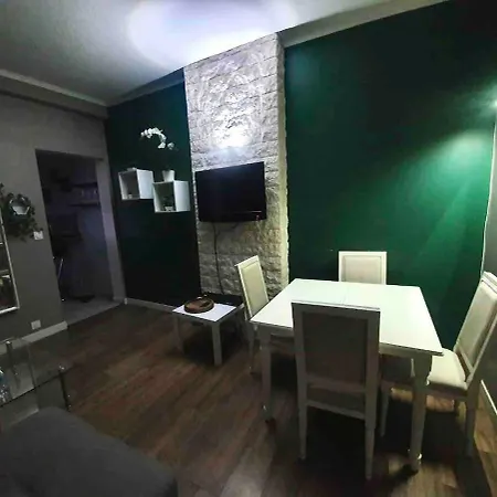 Renovated By An Interior Architect In The Center Next To The Train Station Appartement *