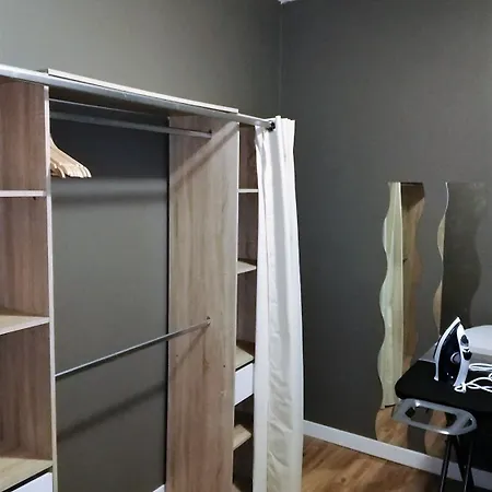 Renovated By An Interior Architect In The Center Next To The Train Station Appartement Reims